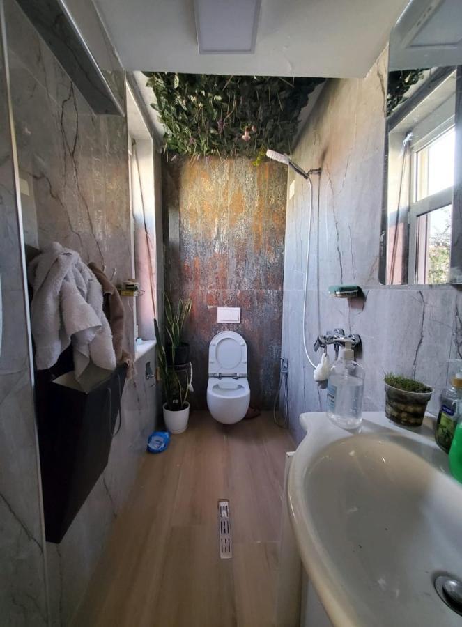 Apartamenti8 Korca المظهر الخارجي الصورة