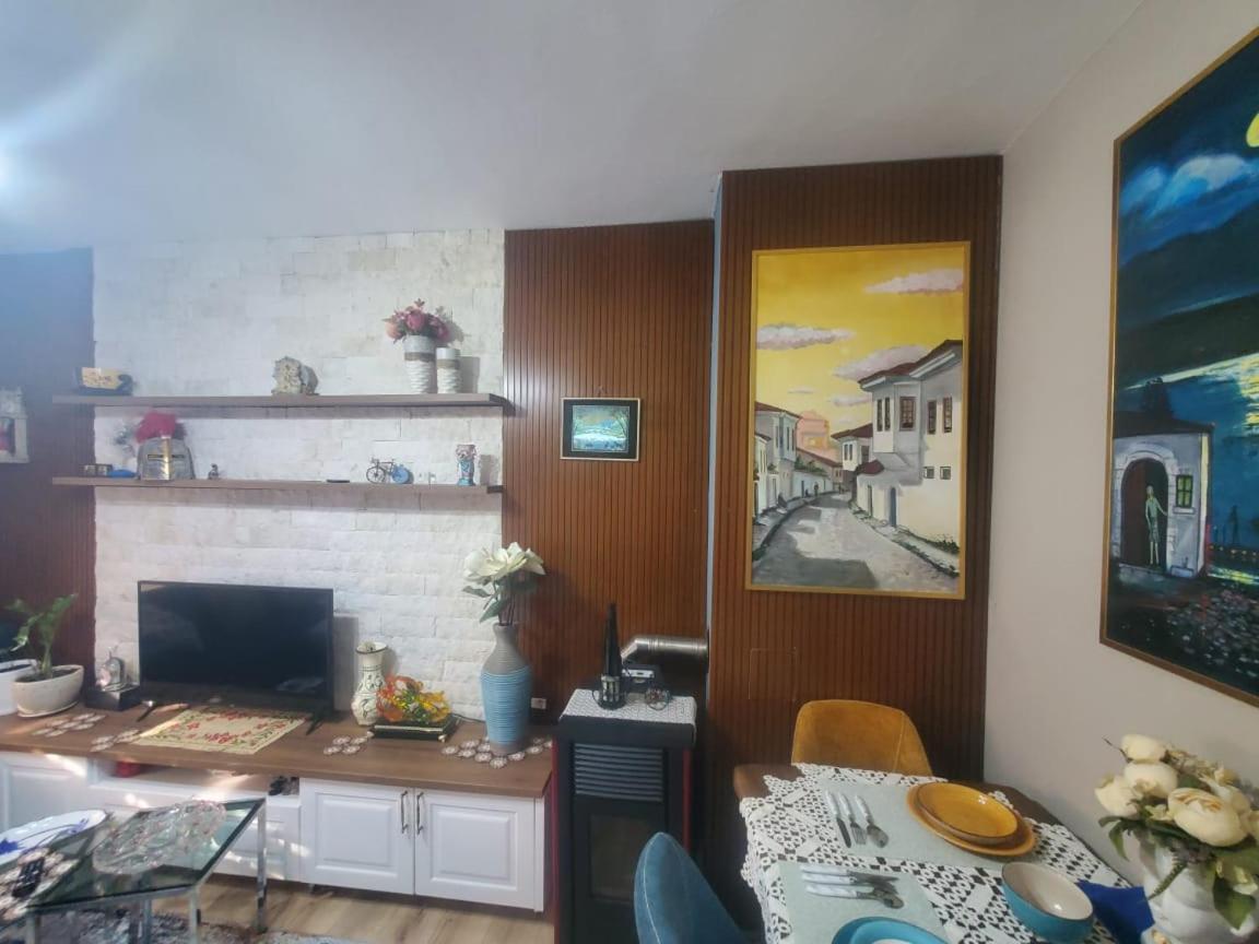 Apartamenti8 Korca المظهر الخارجي الصورة